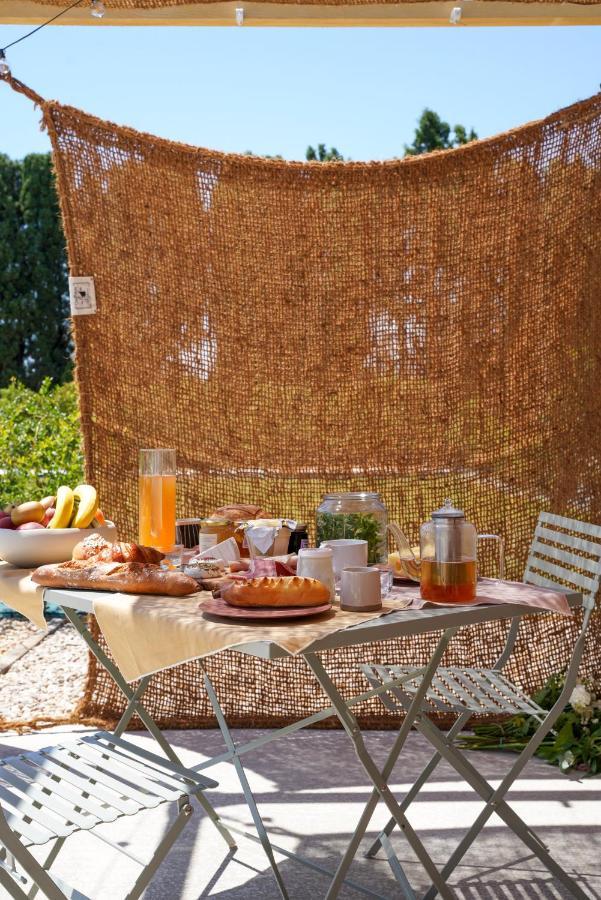 La Maison En Provence Hotel Graveson Kültér fotó